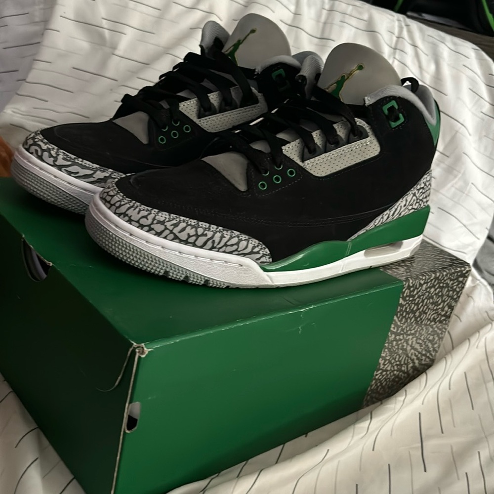 Jordan 3 pine green